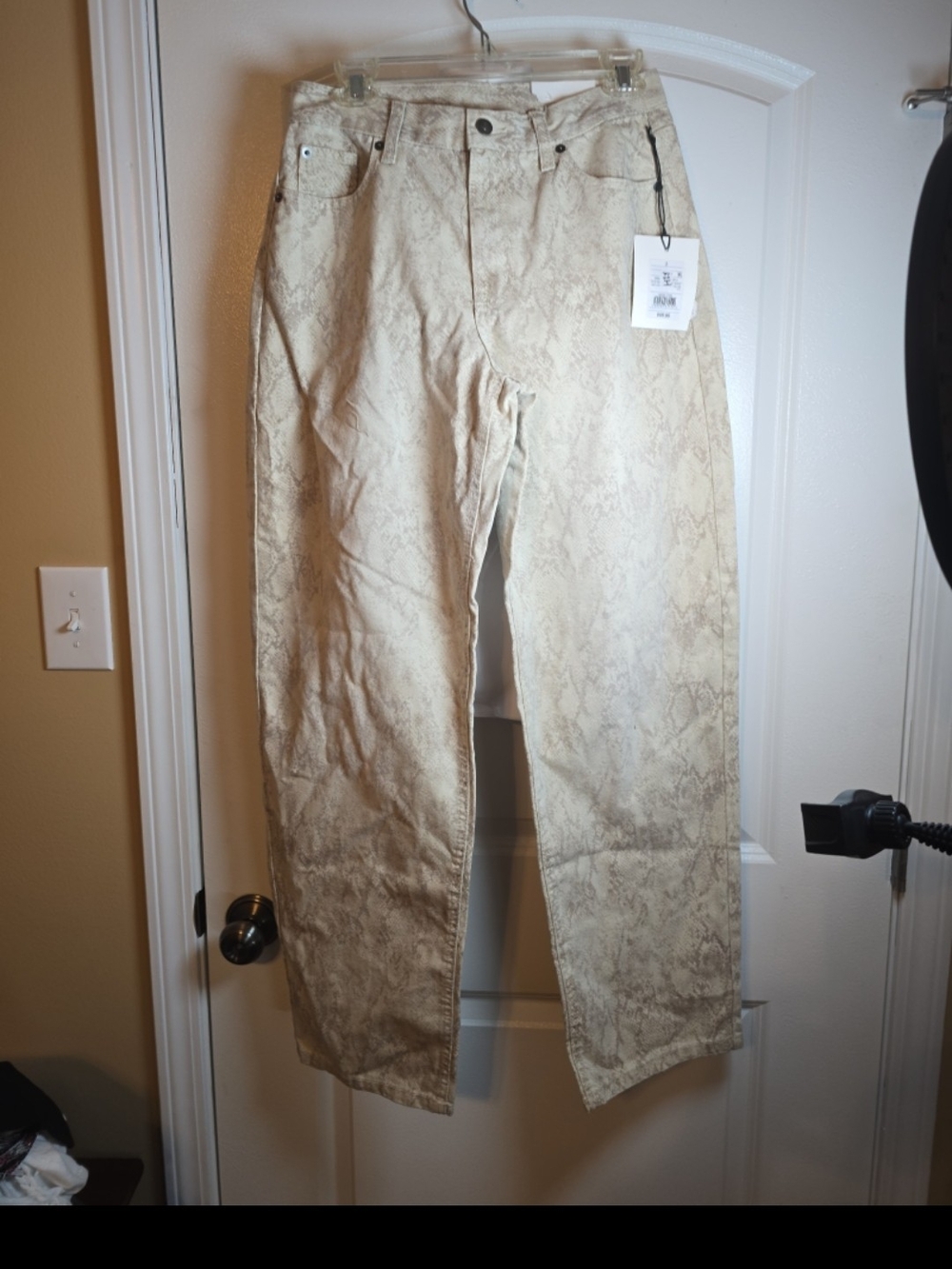 KBB By Kahlana mid rise barrel leg jeans size 2